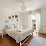 Villa Serene - Perfect Family Retreat Near Nazare Famalicão