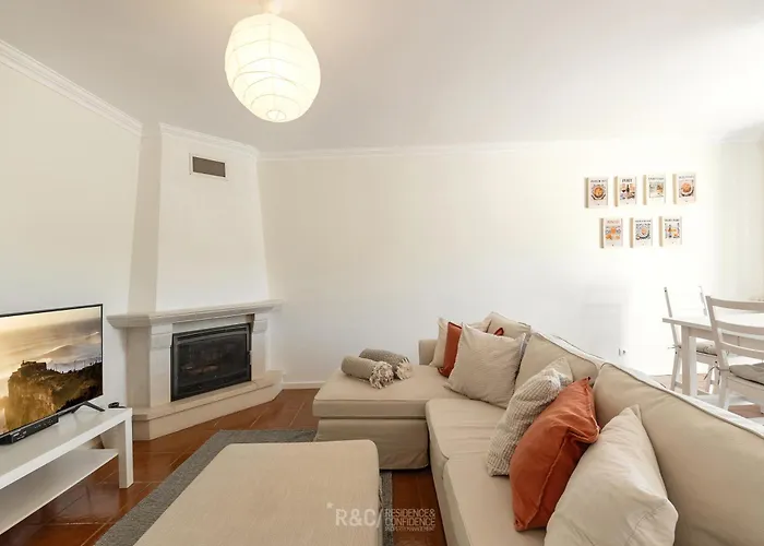 Serene - Perfect Family Retreat Near Nazaré Villa *