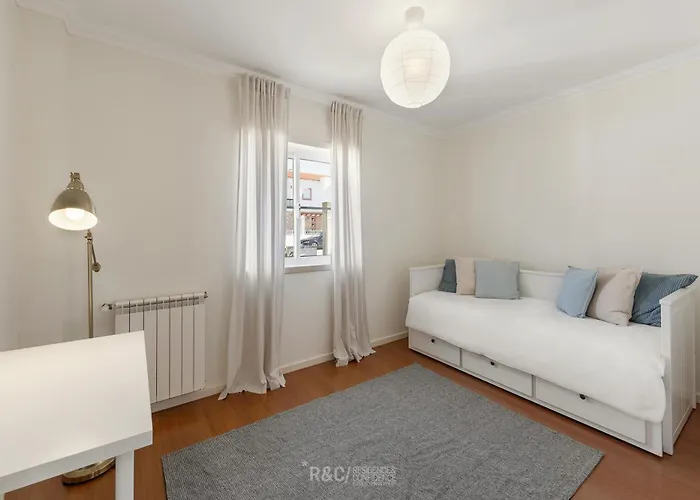 Serene - Perfect Family Retreat Near Nazaré Villa Famalicão